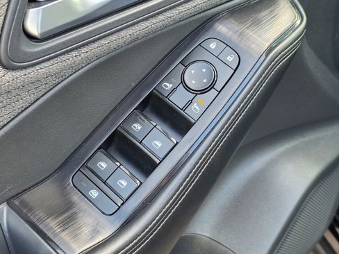 Used 2023 Nissan Rogue SV image 19