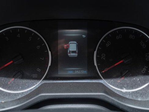 Used 2022 Toyota RAV4 XLE image 9