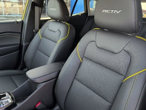 New 2025 Chevrolet Trax ACTIV w/ Driver Confidence Package image 12