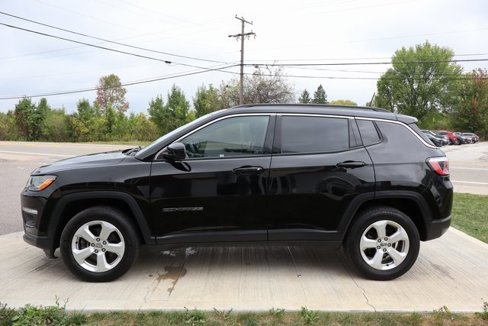 Used 2019 Jeep Compass Latitude w/ Cold Weather Group image 25