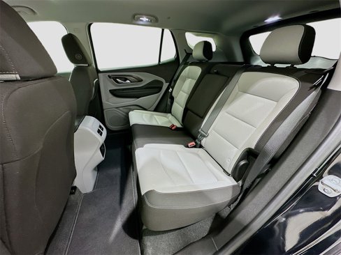 Used 2024 GMC Terrain SLE w/ Driver Convenience Package image 24