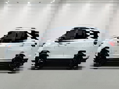 Used 2021 Chevrolet Equinox LT image 3