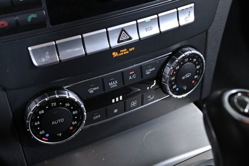 Used 2013 Mercedes-Benz C 300 4MATIC Sedan image 18