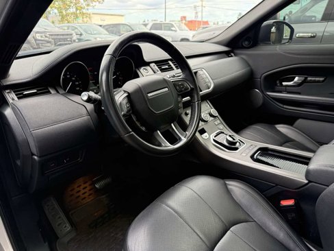 Used 2018 Land Rover Range Rover Evoque SE image 14