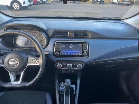 Used 2023 Nissan Versa SV image 31