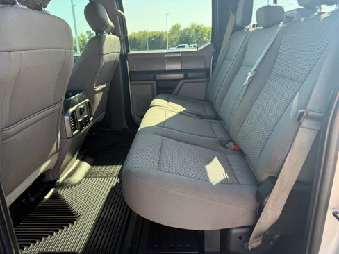 Used 2017 Ford F250 XLT w/ XLT Premium Package image 32