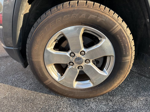 Used 2012 Jeep Grand Cherokee Limited image 45