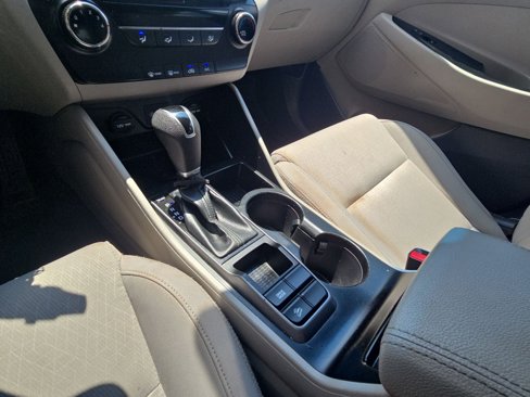 Used 2017 Hyundai Tucson SE image 16