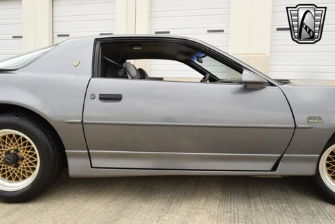 Used 1988 Pontiac Firebird Trans Am image 9
