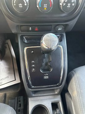 Used 2016 Jeep Patriot Sport image 35