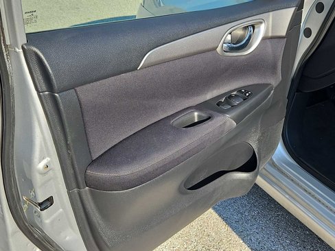Used 2014 Nissan Sentra SV image 19