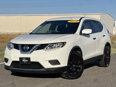Used 2016 Nissan Rogue S image 3
