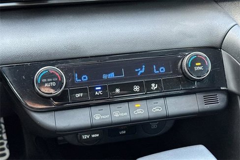 Used 2025 Hyundai Elantra Sport image 20
