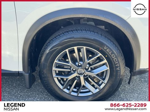 Certified 2023 Nissan Rogue S image 9