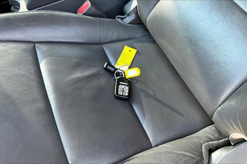Used 2016 Honda Odyssey Touring Elite image 14