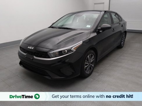 Used 2023 Kia Forte LXS image 1
