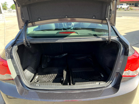 Used 2015 Chevrolet Cruze LT image 13
