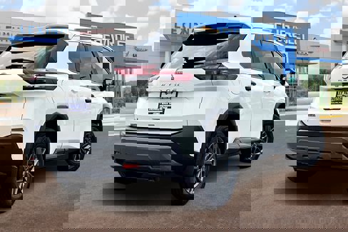 Used 2023 Nissan Rogue S image 12