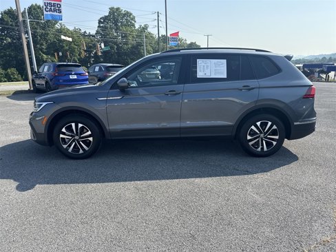 Used 2024 Volkswagen Tiguan S image 3