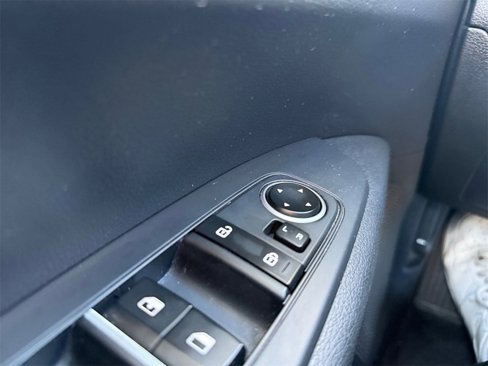 Certified 2022 Kia Forte LXS image 23