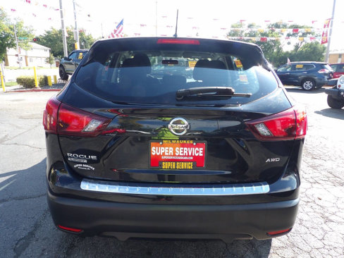 Used 2017 Nissan Rogue Sport S w/ S Appearance Package image 4