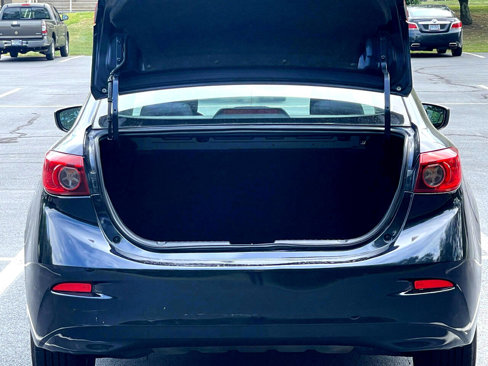 Used 2014 MAZDA MAZDA3 i SV image 16