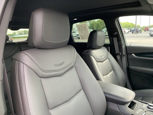 Used 2022 Cadillac XT5 Premium Luxury image 16