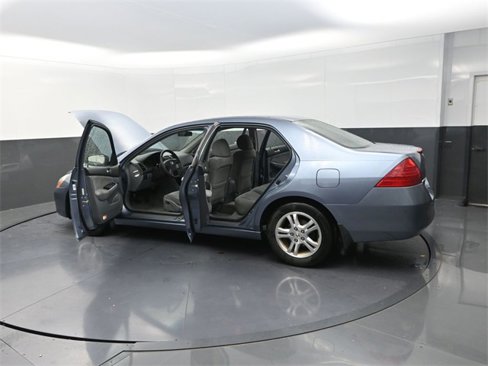 Used 2007 Honda Accord SE image 39
