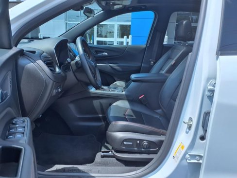 Used 2024 Chevrolet Equinox RS w/ RS Leather Package image 11