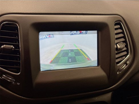 Used 2019 Jeep Compass Latitude w/ Popular Equipment Group image 14