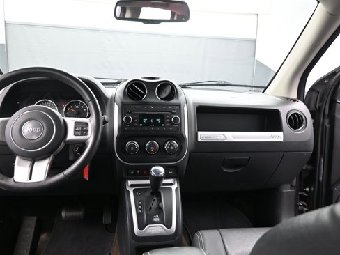 Used 2015 Jeep Compass 4WD image 14