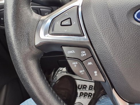 Used 2022 Ford Edge Titanium w/ Equipment Group 301A image 22