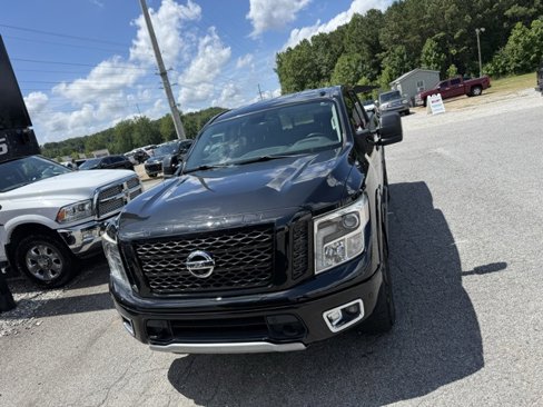 Used 2018 Nissan Titan PRO-4X w/ Pro-4x Convenience Package image 2