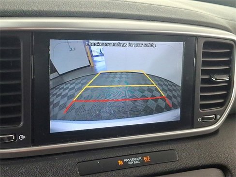 Used 2020 Kia Sportage LX w/ LX Popular Package image 4