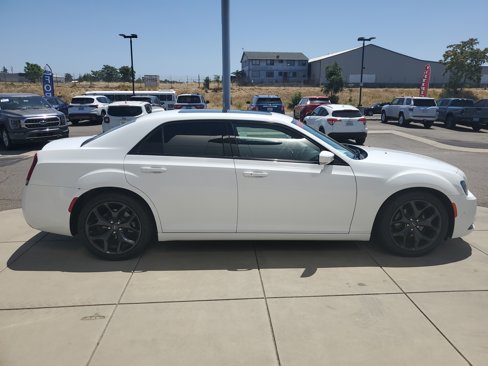 Used 2023 Chrysler 300 S image 6