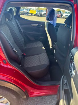 Used 2018 Nissan Rogue Sport SV image 4