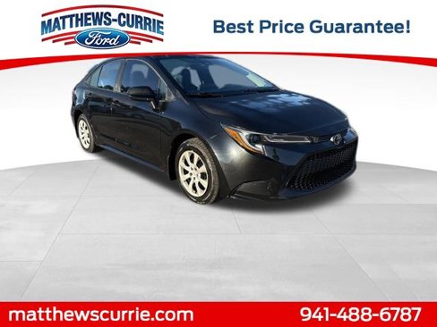 Used 2021 Toyota Corolla LE image 1