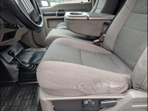 Used 2010 Ford F250 XLT image 6