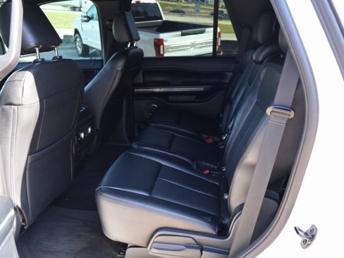 Used 2021 Ford Expedition XLT image 10