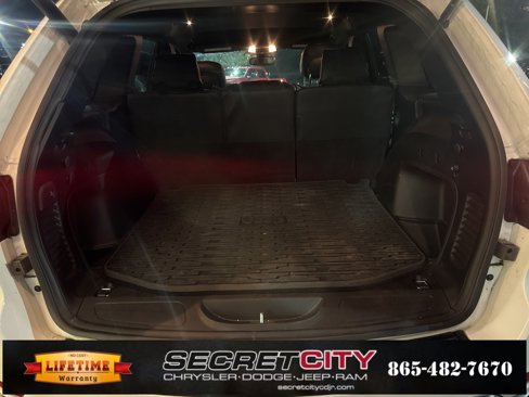 Used 2021 Jeep Grand Cherokee Freedom Edition image 17
