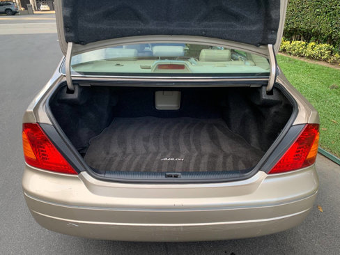 Used 2000 Toyota Avalon XLS image 23