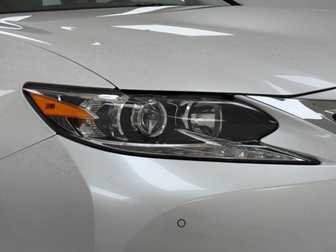Used 2018 Lexus ES 350 w/ Navigation System Package image 37