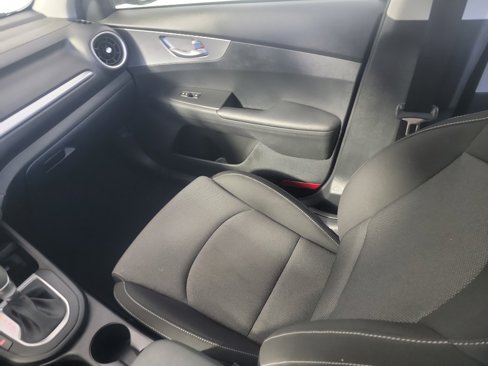 Certified 2022 Kia Forte LXS w/ LXS Technology Package image 22