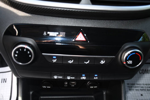 Used 2019 Hyundai Tucson SE image 32