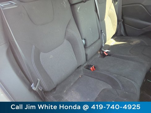 Used 2020 Jeep Cherokee Latitude w/ Cold Weather Group image 15