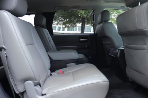 Used 2014 Toyota Sequoia Platinum image 25