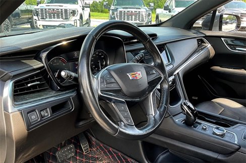 Used 2021 Cadillac XT5 Premium Luxury image 17