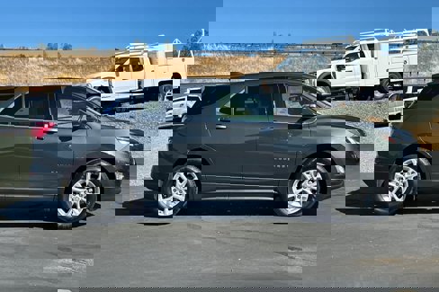 Used 2020 Chevrolet Equinox LT image 3