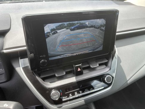 Used 2024 Toyota Corolla LE image 17