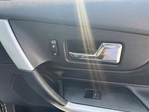 Used 2013 Ford Edge SEL image 14